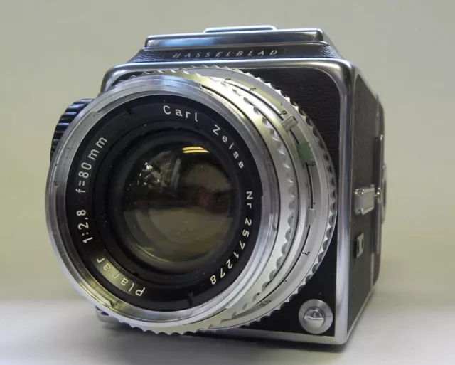 Hasselblad 500 C w Carl Zeiss Planar 80mm lens