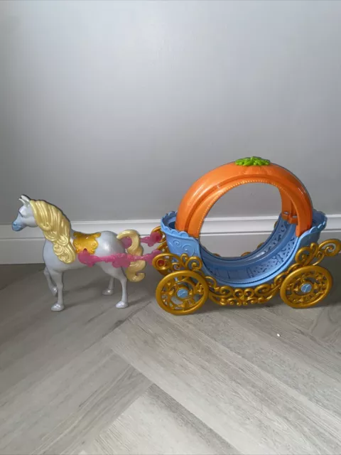 Disney Princess Cinderellas Magical Transforming Carriage Play Set Horse & Cart