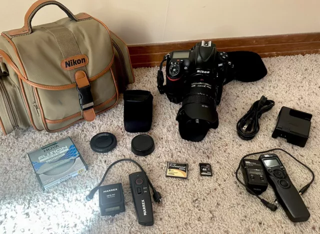 Nikon d800 Camera Kit - Body, Battery Grip, Lens And Many Useful Accessories