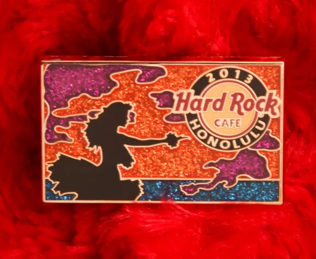 Hard Rock Cafe Pin Honolulu Sunset HULA DANCER girl Hawaii hat lapel logo