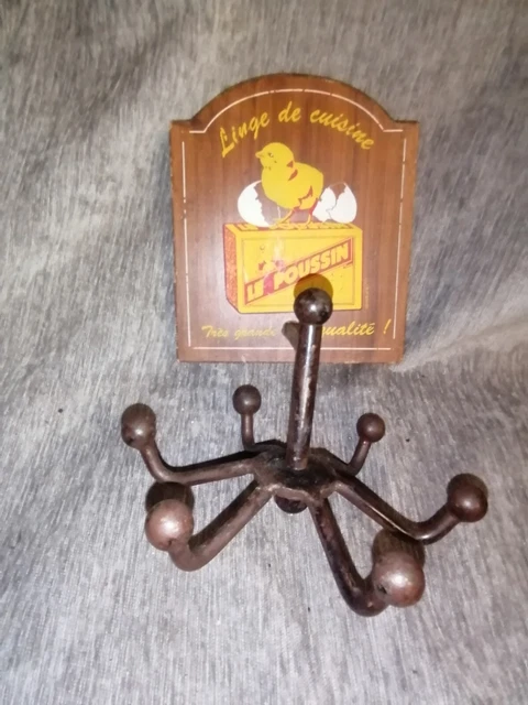ACCROCHE TORCHON EMAILLE PUB. savons superfins aux fleurs EMAIL