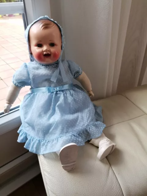 poupée   raynal ou autre : robe plumetis