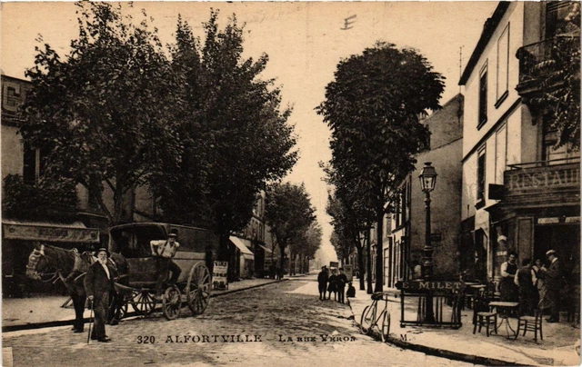 CPA ALFORTVILLE - La Rue Veron (659685)