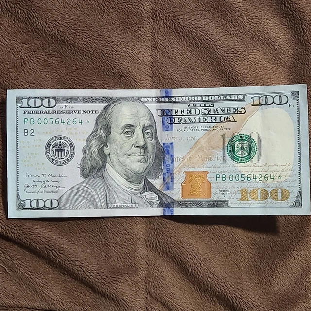 2017A New York 100$ One Hundred Dollar Star Note. Low serial # 00564264