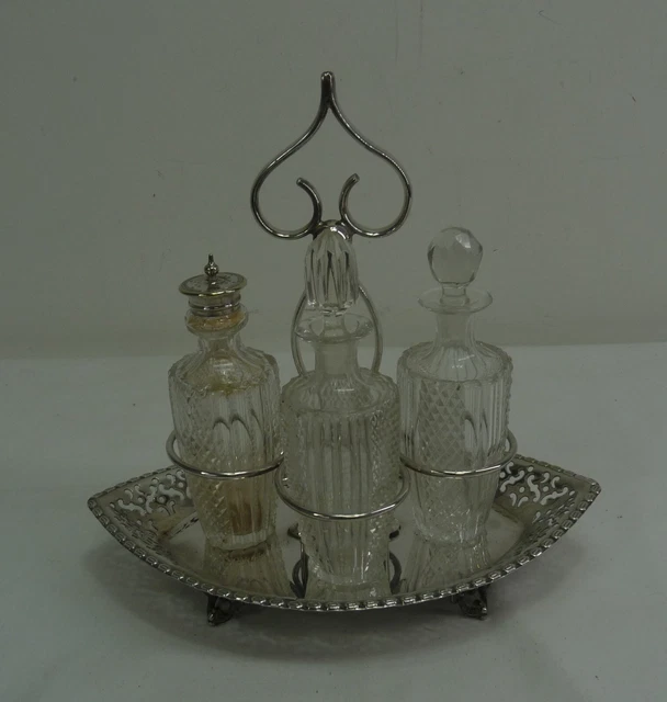 VINTAGE SILVER PLATE And Glass Crystal Cruet Set Thames Hospice £12.