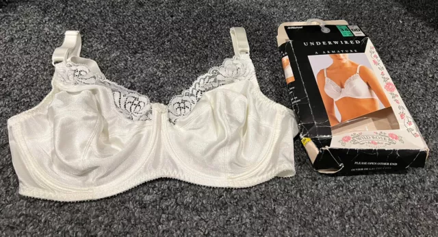 Vintage St Michael (M&S) Wild Ross Collection Lace Trim Bra 34DD NEW IN BOX