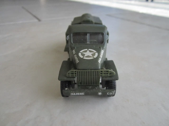 Lot de 5 jouets militaires Solido, Dinky et autre - Jeux & Jouets