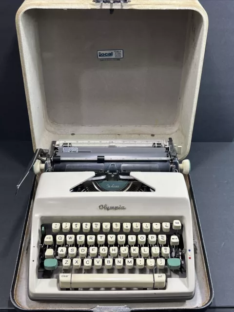 Vintage Olympia SM9 De Luxe Manual Typewriter W Case West Germany 60s WORKING!!