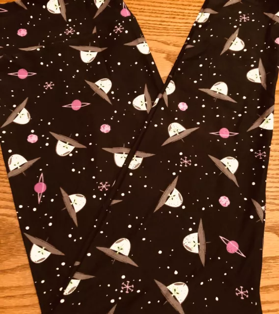 Lularoe Leggings OS Black Space Aliens Spaceships Planets Super Cute NWT Rare