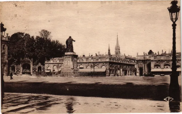 CPA Nancy-La Ville aux Portes d'Or-Place Stanislas (187017)