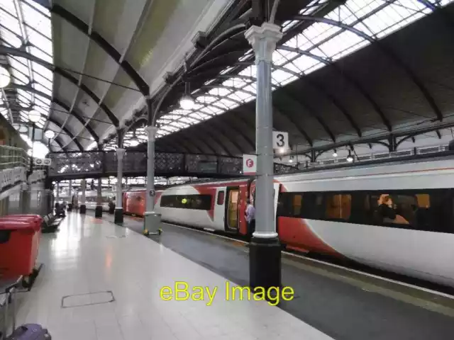 Photo 6x4 Newcastle Central Station Newcastle upon Tyne The spivs have fl c2015