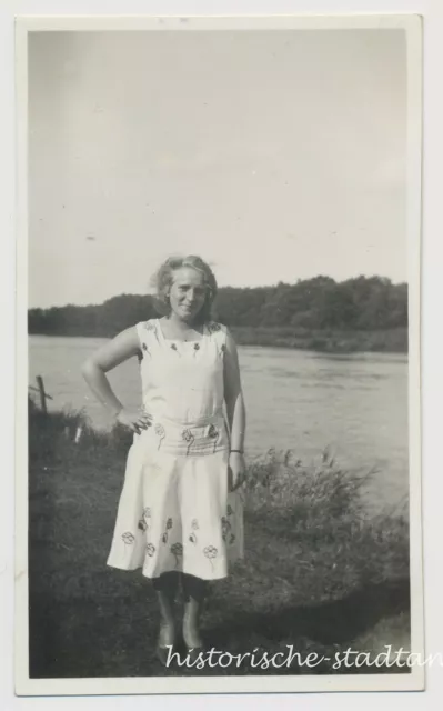 Mujer Joven la Mayor Parte Agua - Verano Moda Vestido - Antiguo Foto 1920er