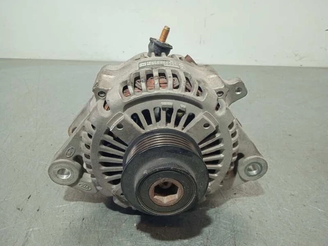 Alternateur Renault Clio III 1.5 DCi - 0124425071 / 8200660033 - BOSCH 120A