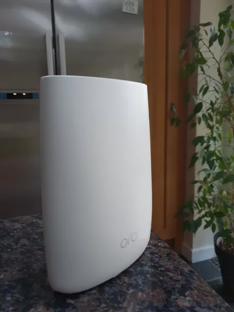 NETGEAR Orbi RBR50v2 AC3000 Mbps Wireless AC Router (from RBK50-100UKS) +adapter