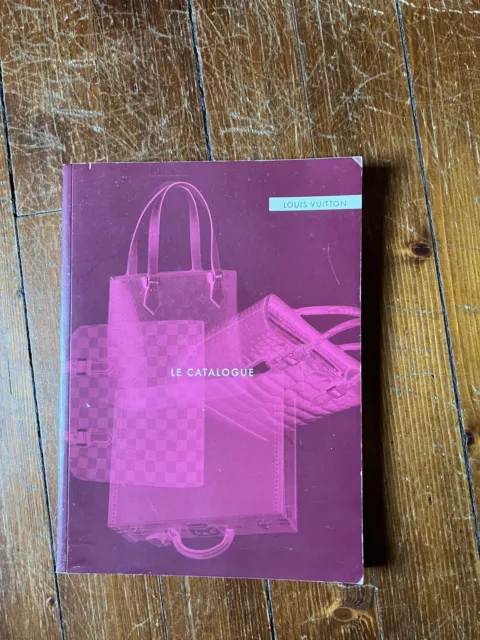 Louis Vuitton Sales Shop  Brochure Le Catalogue 2001  Monogram Vernis Hand bags 