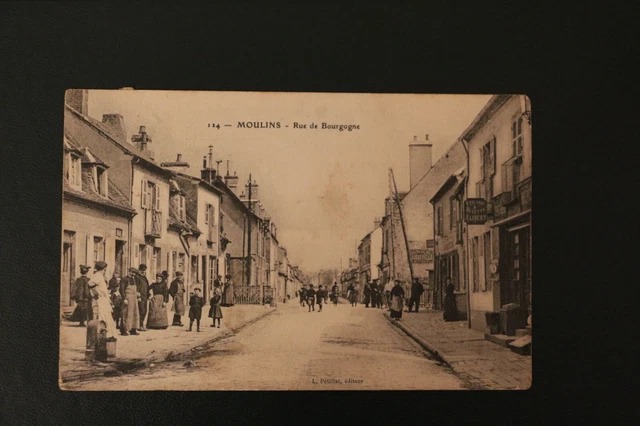 Saint Paul Et Valmalle Grande Rue (Belle Animation à Saint-Paul-et
