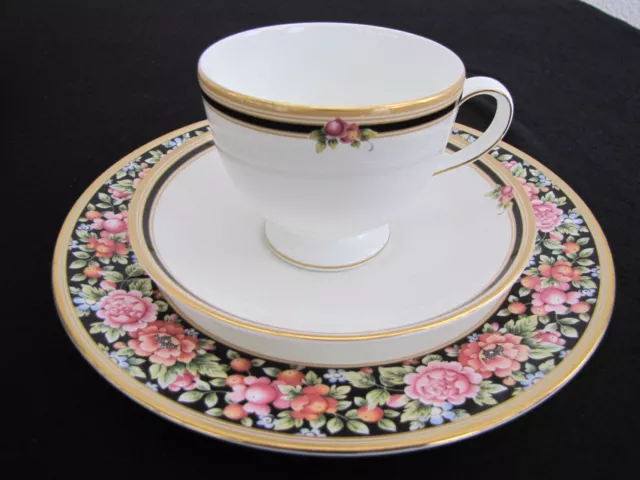 Wedgwood CLIO Kaffeegedeck 3-teilig Bone China Made in England (II)