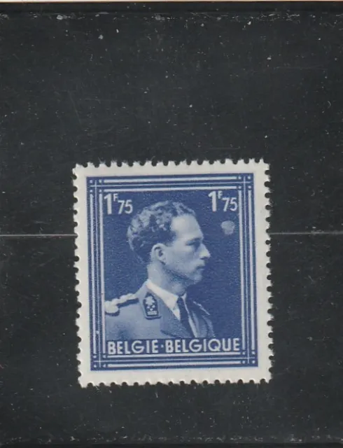 L5268 BELGIQUE TIMBRE N° Y&T 692 de 1945 " Léopold III " NEUF**