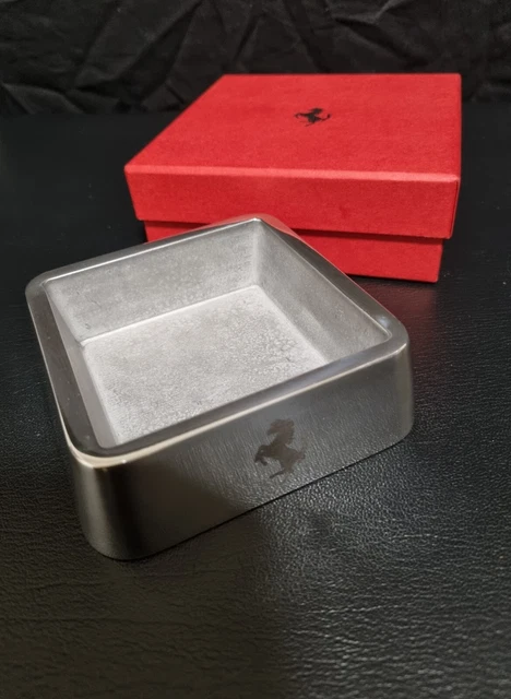 Cendrier Ferrari aluminium NEUF