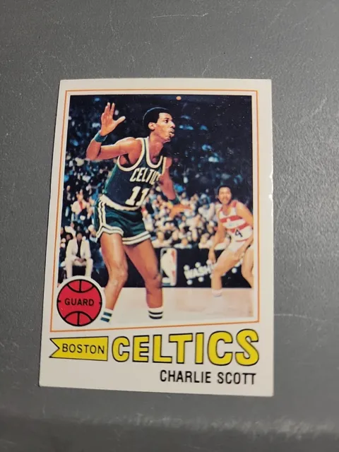 Lot of (28) 1969-70 Topps Basketball Cards with #10 Nate Thurmond RC, #93  Cyde Lee
