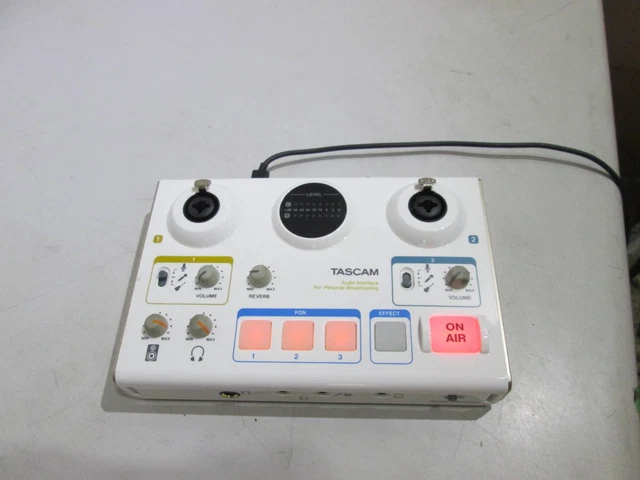 E1-3 TASCAM Ministudio Creator Us-42W