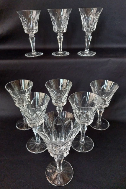Ancien Service de 9 verres a vin porto  en cristal taillé St Louis Camargue 12.5