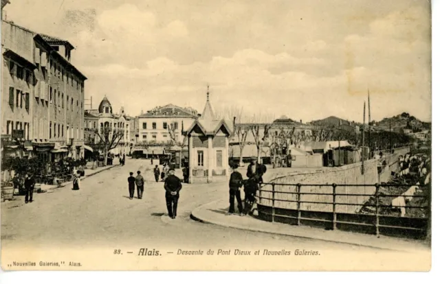 30 Alais (Alès), descente du pont Vieux et nouvelles galeries animée 1904