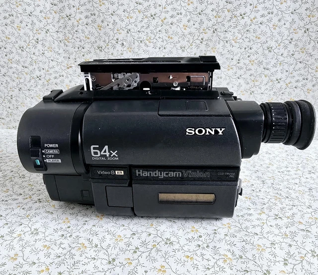 Caméscope Sony CCD-TR60E Occasion, état Fonctionnel, Look Rétro