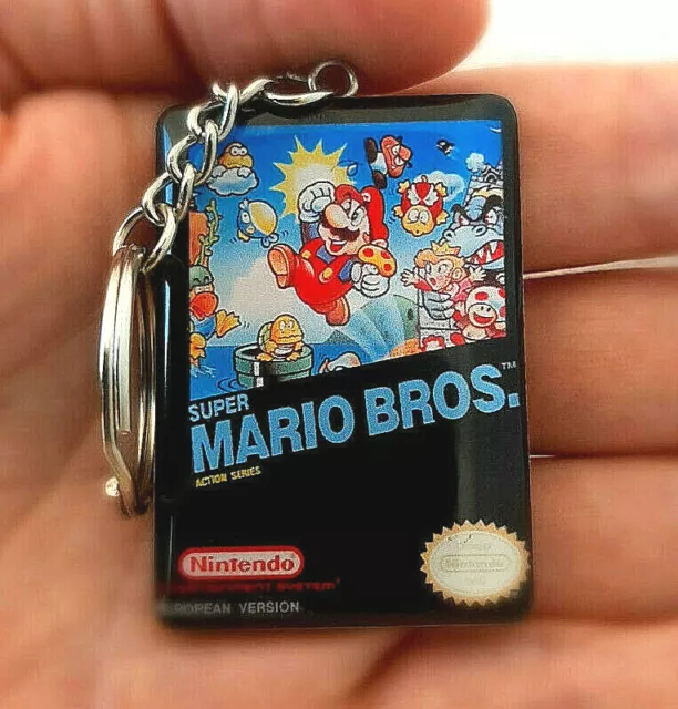 Llavero artesanal Super Mario Bros para Nintendo NES. Handmade Keychain