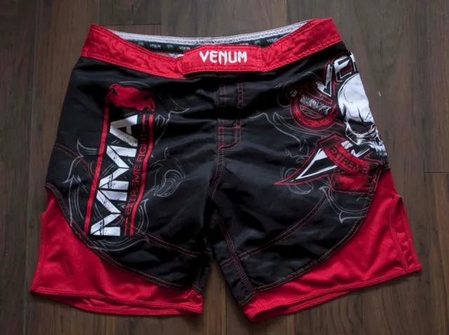 Venum Shorts MMA Size XL / 36  Fighting Black Red *44G0228a7