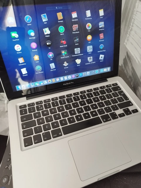 Apple MacBook Pro 15,4" Retina (512GB SSD, Intel Core i7 8a generazione, 2,6...