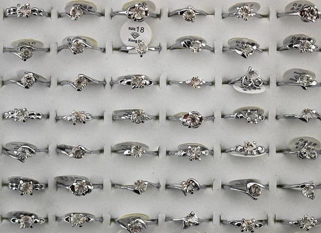 Kit 350 Ciondoli Per Gioielli Fai Da Te - Forme Animali, Fiori, Simboli - Lega Smaltata Dorata