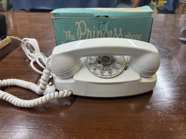 Vtg White Princess Rotary Dial Telephone Western Electric Bell System Near Mint