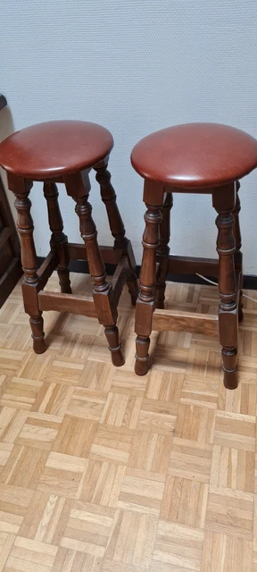Tabouret haut en bois - style vintage / rustique - Ameublement