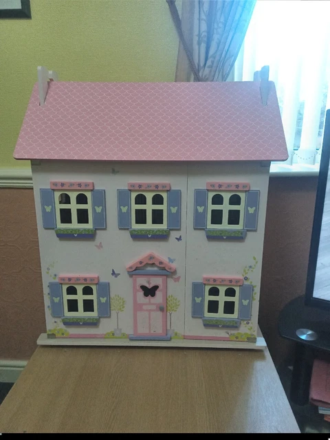 DISNEY WOODEN LARGE Dolls House With Furniture 0.99 PicClick UK
