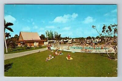Fort Myers FL- Florida, Fort Myers Beach Koa, Scenic Pool View, Vintage Postcard