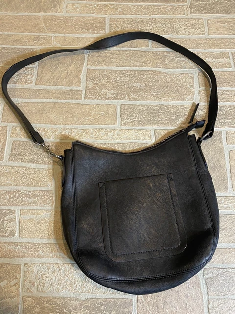 Universal Thread Black Crossbody Bag