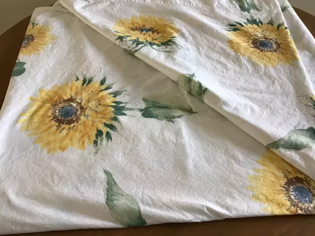 LL BEAN 100% Cotton Portugal Queen Flat Sheet White Yellow SUNFLOWERS - NICE!!