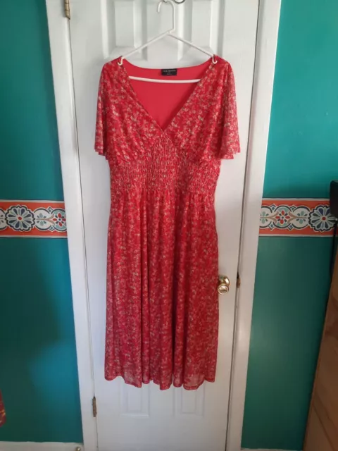 Lane Bryant Size 14-16 Red Floral Print Short Sleeve Dress