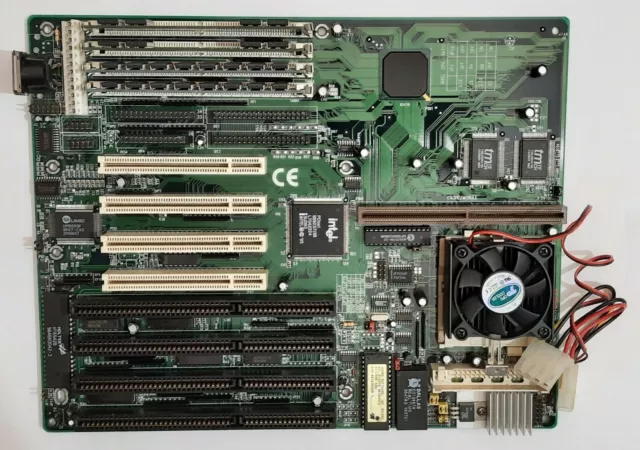 Shuttle HOT-553 Sockel 7 ISA Mainboard + Intel Pentium 166MHz + 48MB EDO-RAM