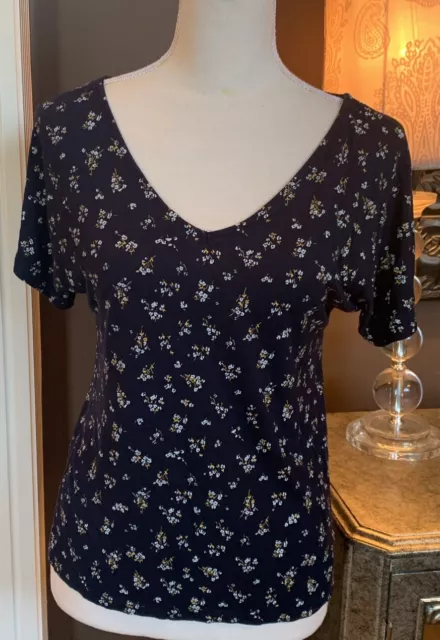 Old Navy Women’s Navy Floral Short Sleeve V Neck Shirt Size XS EUC