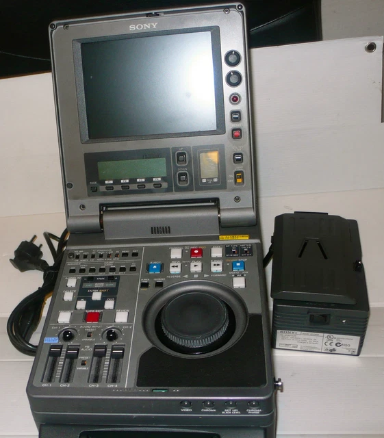 Enregistreur/Player Professionnel Panasonic AJ-SD755 (SDI, DVCPRO/DV) - Occasion, Révision à Prévoir