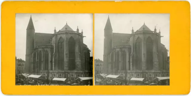 Stereo, France, Epinal, la place de l&#039;église et its market vintage stereo c