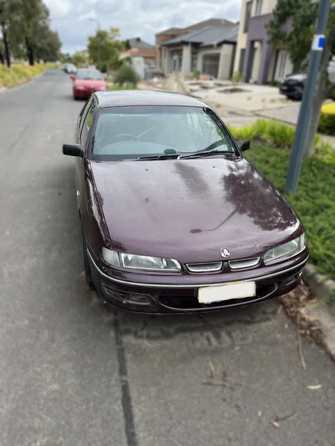 holden commodore 1996 vs sedan 3.8 i v6 vs