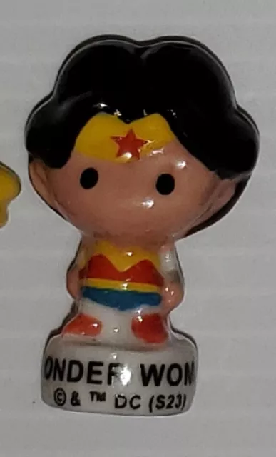 fève unité série league des super héros chibi 2024 s23 dc comics wonder woman 2