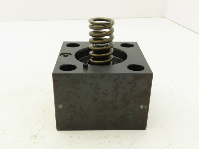 Husky D2WKE32B6MX/Q10X12 Cartridge Valve Cover D2WK E32 B6 MX