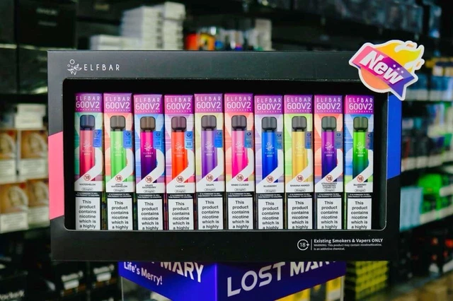 Elf Bar V2 600 Puffs Christmas Box Gift Box Pack of 10 Vape Bars 20mg Nic Salt