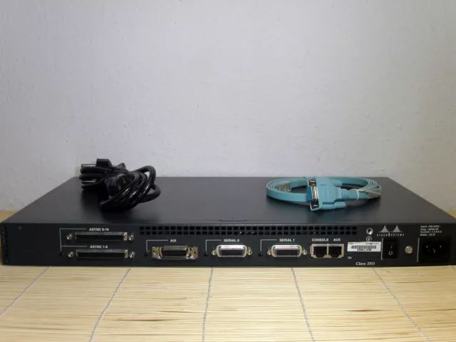 Cisco 2511 Terminal Server accesso router 16/16 MB R/F IP PLUS IOS