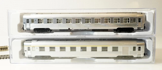 Wagon SNCF 2ème Classe Bmyf HO Jouef Référence 435 - échelle HO état Bon Occasion
