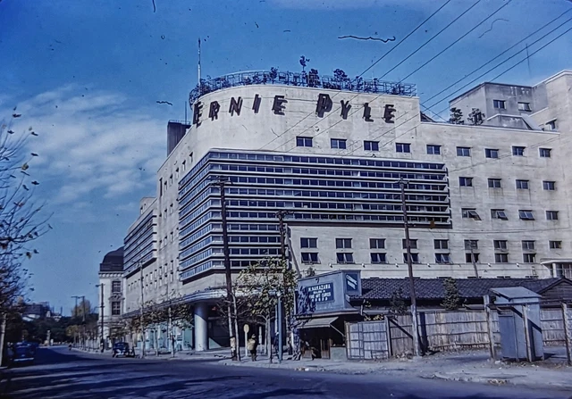 ORIGINAL Japan Tokyo Takarazuka Ernie Pyle Theater 50s Slide 35mm Kodachrome A23